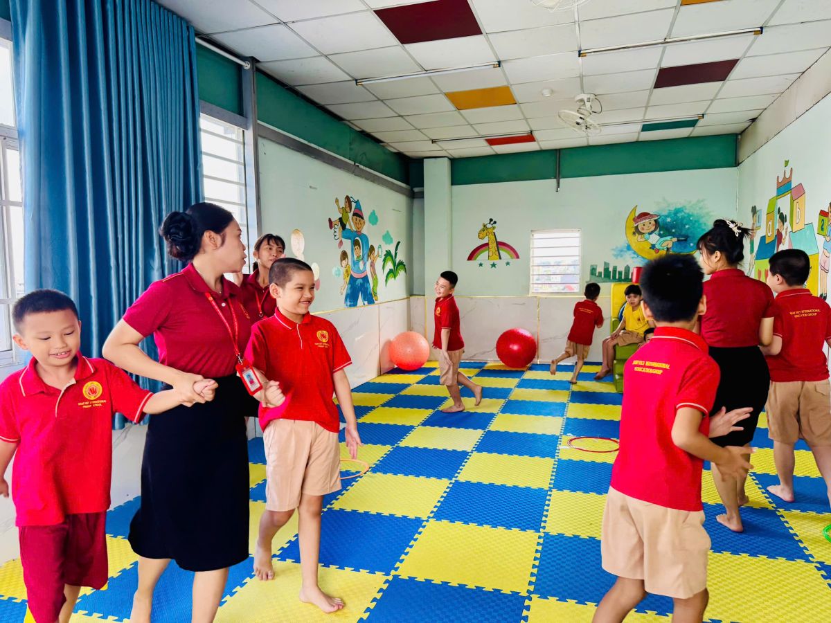 Chơi m&agrave; học &ndash; Vận động thật vui c&ugrave;ng Khai S&aacute;ng