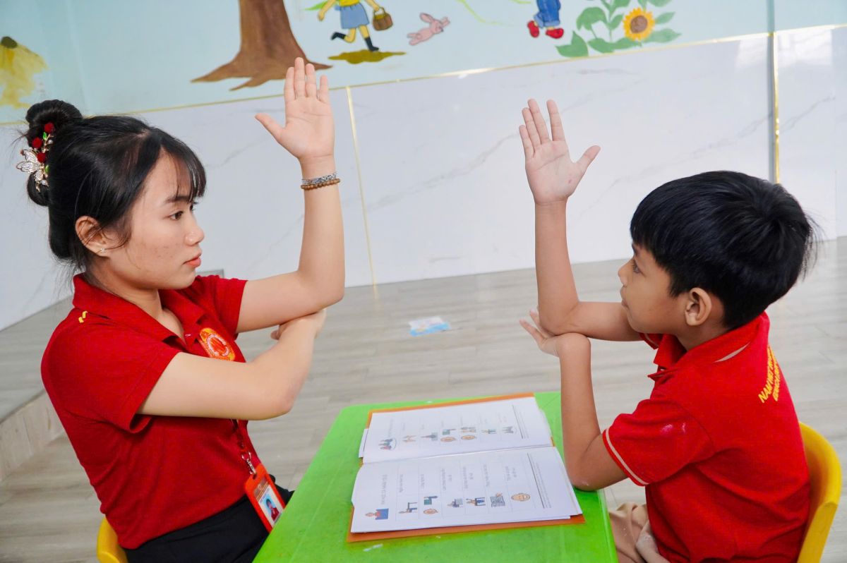 Những Khoảng Khắc Đáng Nhớ Tại Khai Sáng Tuần Qua